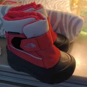 Toddler girls The North Face boots